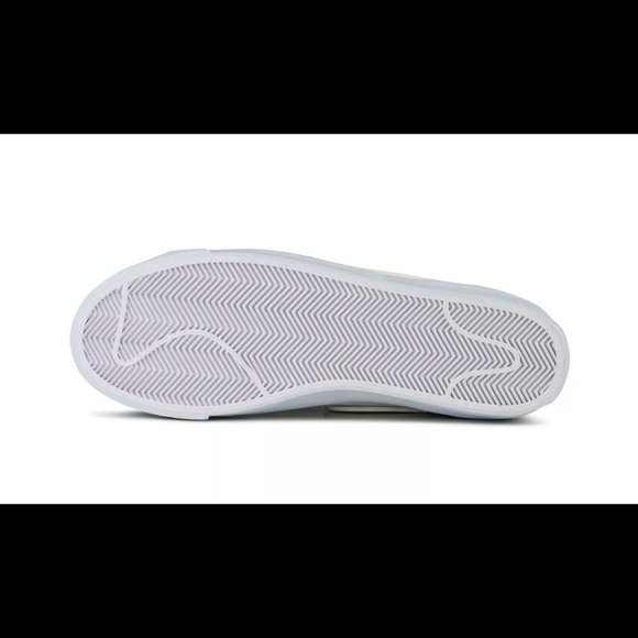 Nike Blazer Mid 77 Infinite White Shoes DC1746 101 - Picture 7 of 7